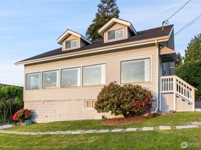 420 Renton Avenue S, Renton WA 98057