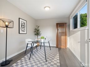 420 Renton Avenue S, Renton WA 98057