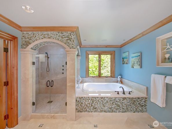 11211 Wachusett Road, Woodway WA 98020