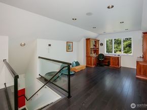 11211 Wachusett Road, Woodway WA 98020