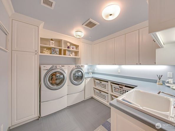 11211 Wachusett Road, Woodway WA 98020