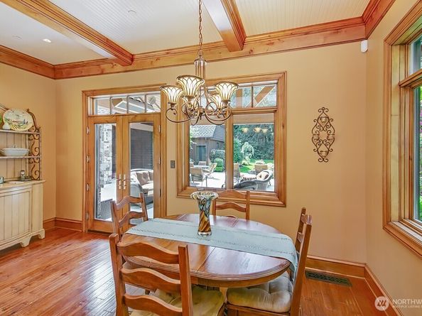 11211 Wachusett Road, Woodway WA 98020