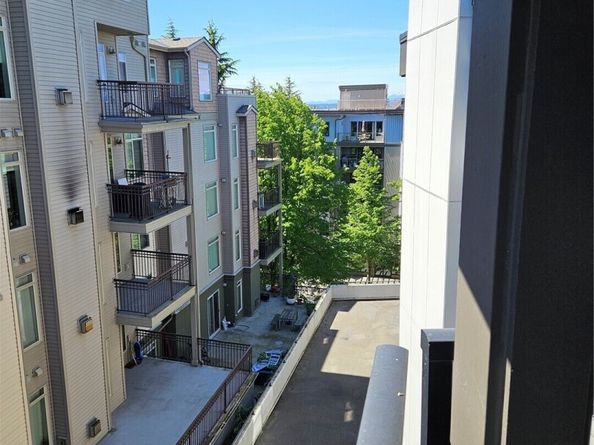 5000 California Avenue SW 406, Seattle WA 98136