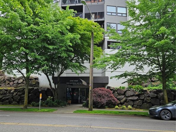 5000 California Avenue SW 406, Seattle WA 98136