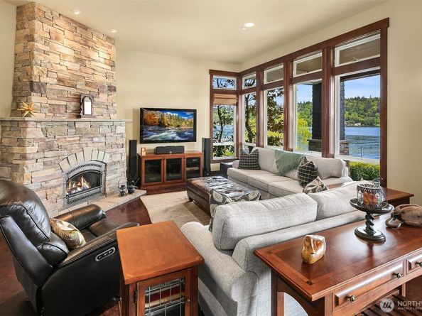 1624 Mallard Lane, Bellevue WA 98008