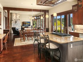 1624 Mallard Lane, Bellevue WA 98008
