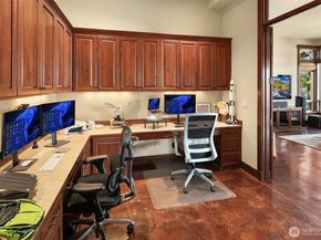 1624 Mallard Lane, Bellevue WA 98008