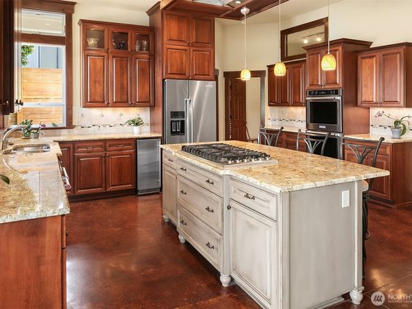 1624 Mallard Lane, Bellevue WA 98008
