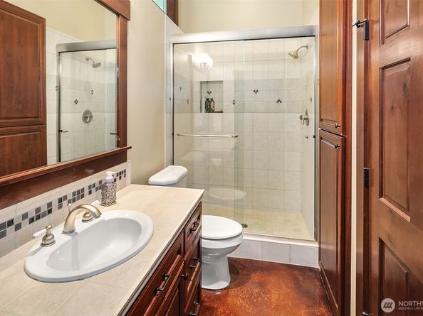 1624 Mallard Lane, Bellevue WA 98008