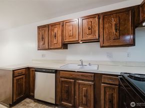 500 N National Avenue 37, Bremerton WA 98312