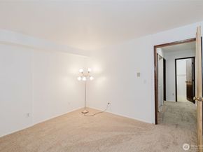 500 N National Avenue 37, Bremerton WA 98312