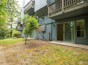 500 N National Avenue 37, Bremerton WA 98312