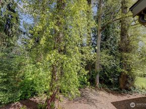 10826 NE 148th Lane H201, Bothell WA 98011
