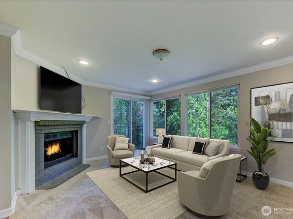 10826 NE 148th Lane H201, Bothell WA 98011