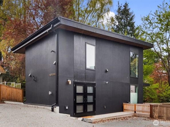 10335 14th Avenue NW B, Seattle WA 98177