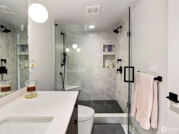 10335 14th Avenue NW B, Seattle WA 98177