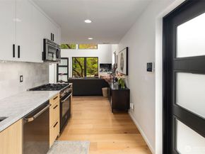 10335 14th Avenue NW B, Seattle WA 98177