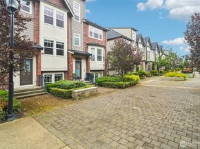 1313 Brooklyn Walk NE, Issaquah WA 98029