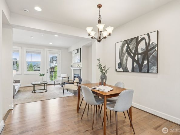 1313 Brooklyn Walk NE, Issaquah WA 98029
