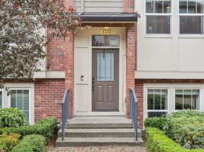 1313 Brooklyn Walk NE, Issaquah WA 98029