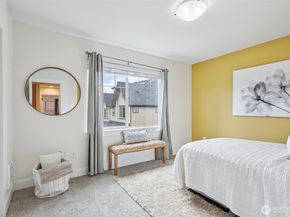 1313 Brooklyn Walk NE, Issaquah WA 98029