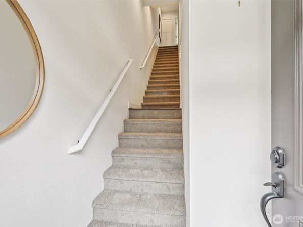 1313 Brooklyn Walk NE, Issaquah WA 98029