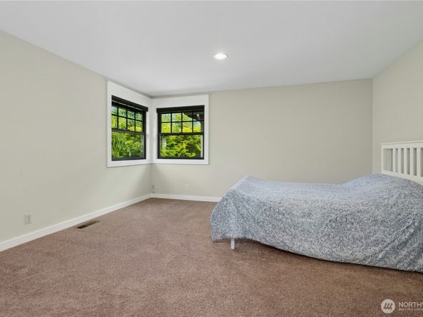 15102 93rd Place NE, Bothell WA 98011