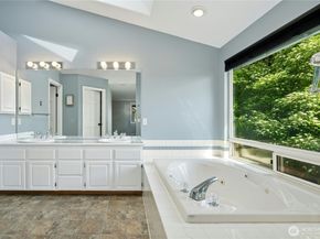 15102 93rd Place NE, Bothell WA 98011