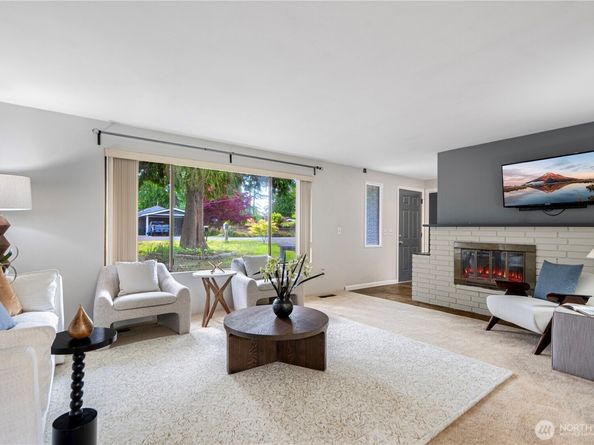 17818 147th Ave SE, Renton WA 98058