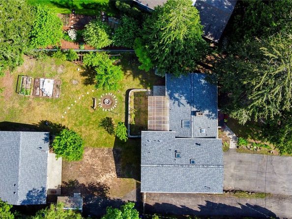 17818 147th Ave SE, Renton WA 98058