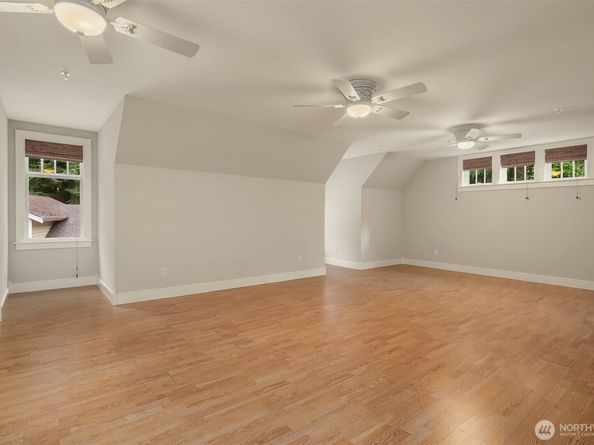 19603 238TH Avenue NE, Woodinville WA 98077