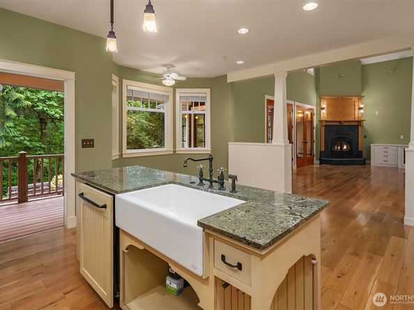 19603 238TH Avenue NE, Woodinville WA 98077