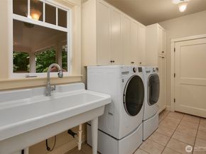 19603 238TH Avenue NE, Woodinville WA 98077