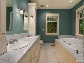 19603 238TH Avenue NE, Woodinville WA 98077