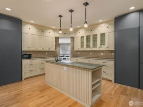 19603 238TH Avenue NE, Woodinville WA 98077