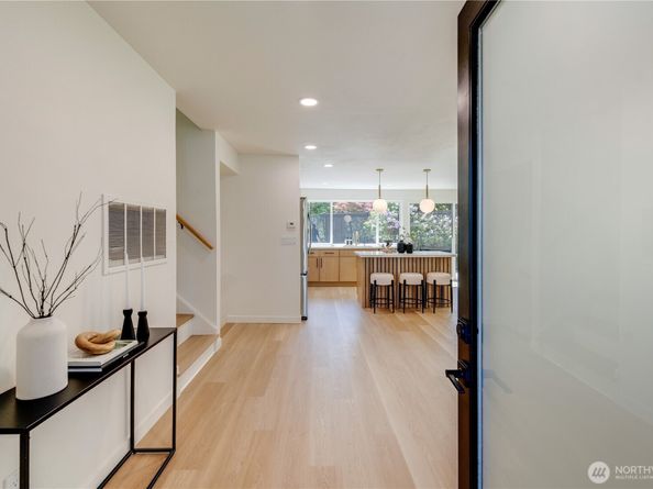 416 221st Street SW, Bothell WA 98021