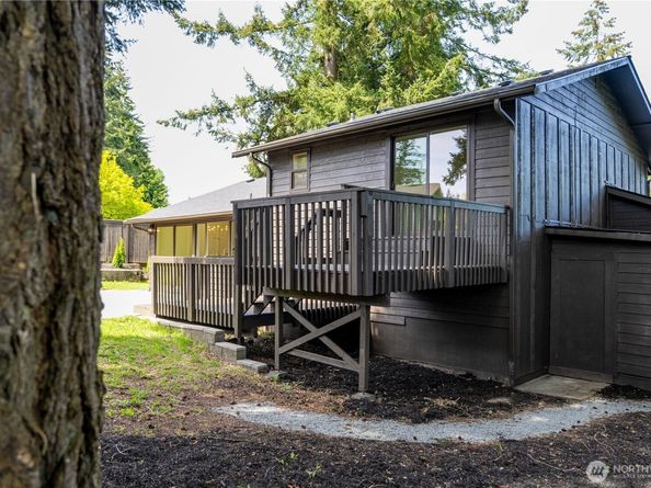 416 221st Street SW, Bothell WA 98021