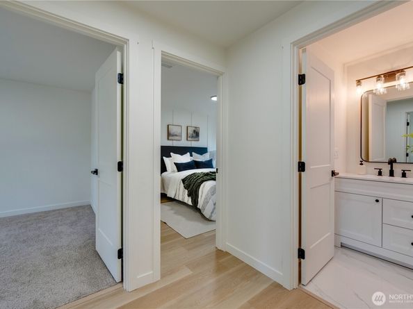416 221st Street SW, Bothell WA 98021