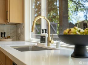 416 221st Street SW, Bothell WA 98021