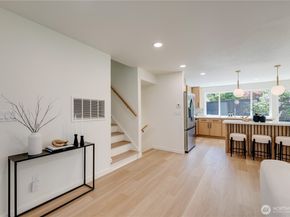 416 221st Street SW, Bothell WA 98021