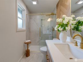 416 221st Street SW, Bothell WA 98021