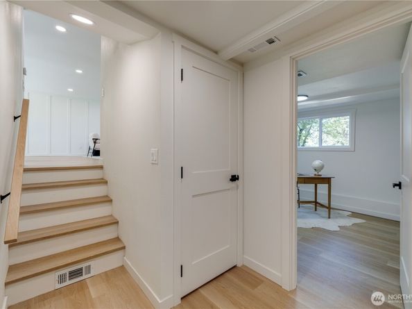 416 221st Street SW, Bothell WA 98021