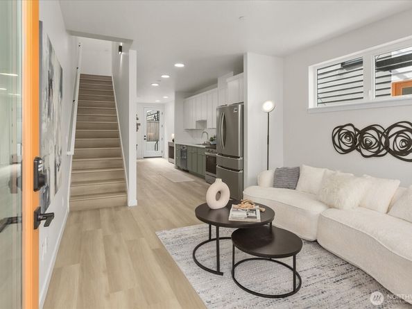 259 E Louisa Street, Seattle WA 98102