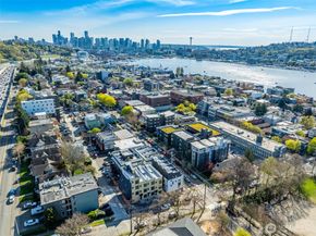 261 E Louisa Street, Seattle WA 98102