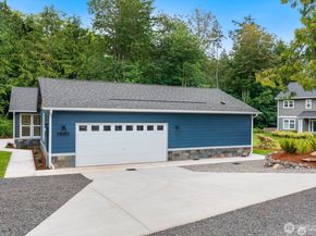 39195 Blackmouth Place NE, Hansville WA 98340