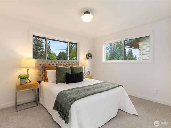 1831 201st Place SW, Lynnwood WA 98036