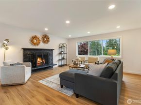 1831 201st Place SW, Lynnwood WA 98036