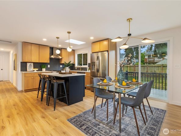 1831 201st Place SW, Lynnwood WA 98036