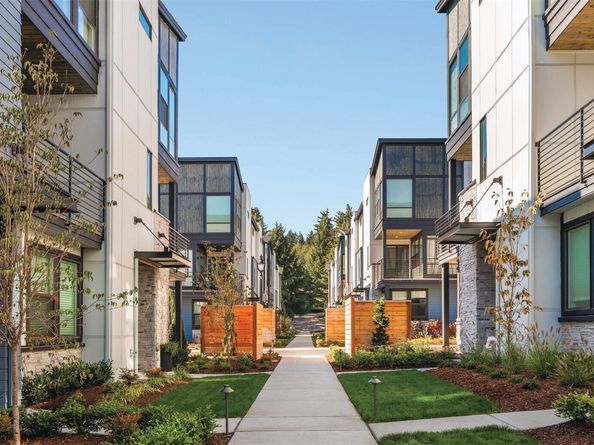 10828 (HS 83) 120TH Lane NE C, Kirkland WA 98033