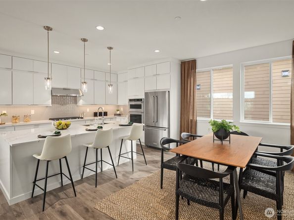 10828 (HS 83) 120TH Lane NE C, Kirkland WA 98033